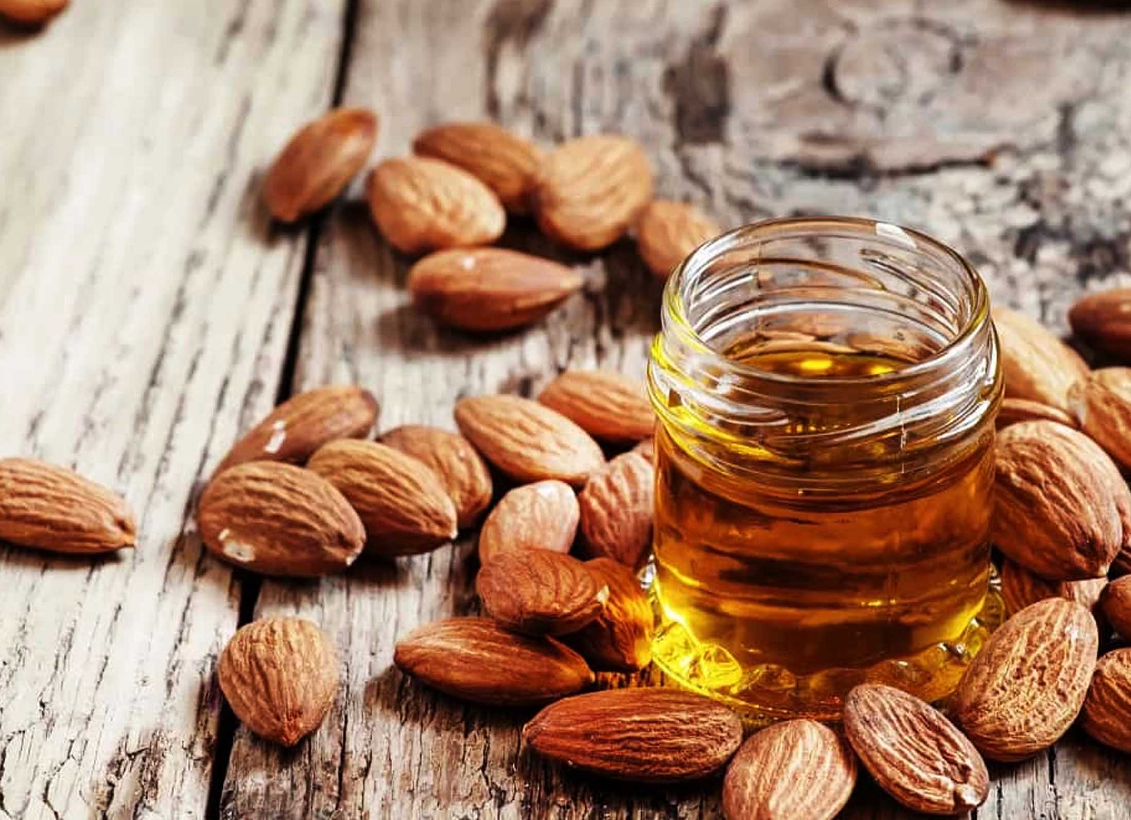 روغن بادام تلخ برای صورت
