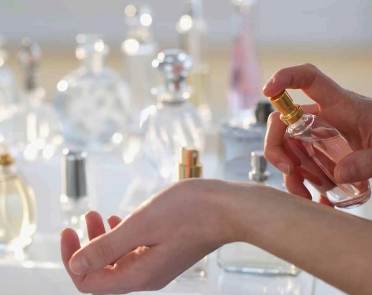 فرق عطر و ادکلن چیست؟